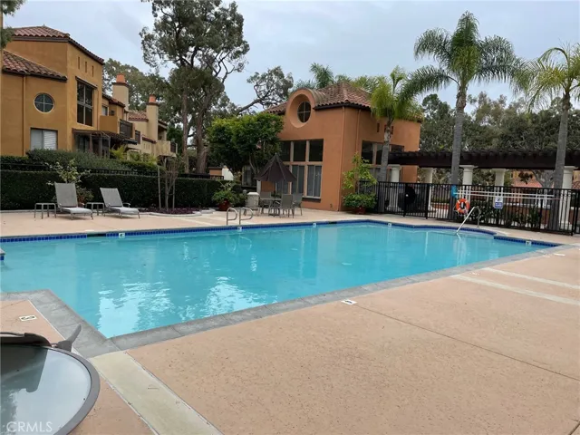 909 Muirfield Drive, Newport Beach, California 92660