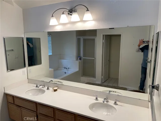 909 Muirfield Drive, Newport Beach, California 92660