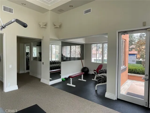 909 Muirfield Drive, Newport Beach, California 92660