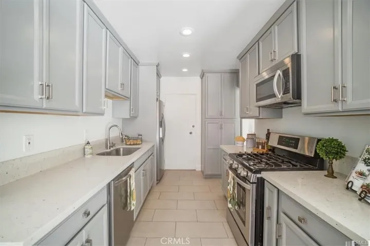 400 S Los Robles Avenue 108, Pasadena, California 91101
