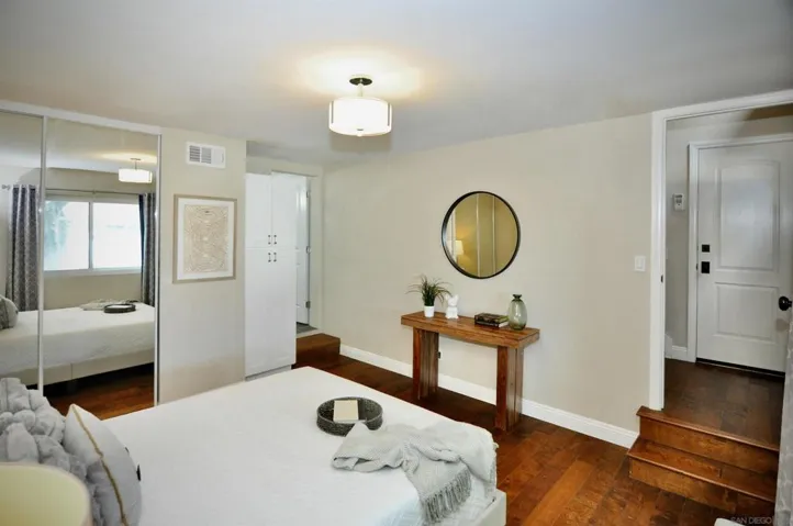 4467 Caminito Pedernal, San Diego, California 92117