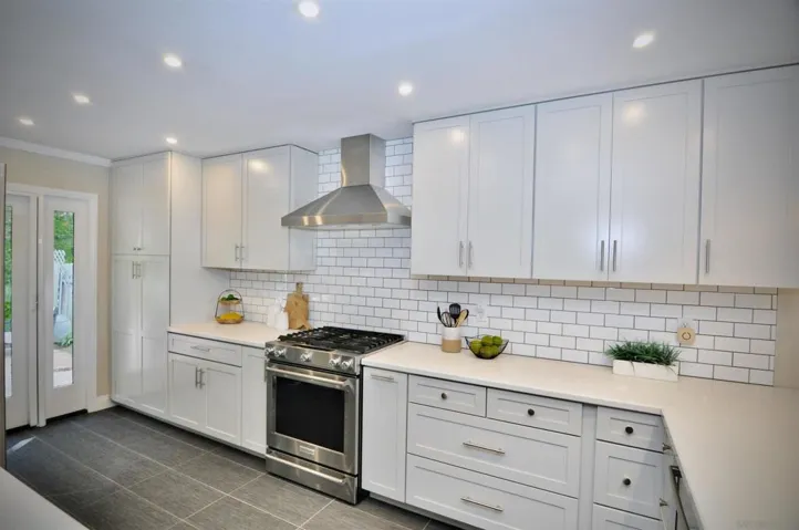 4467 Caminito Pedernal, San Diego, California 92117