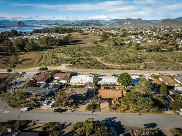 716 Woodland Drive, Los Osos, California 93402