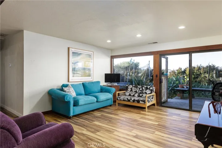 716 Woodland Drive, Los Osos, California 93402