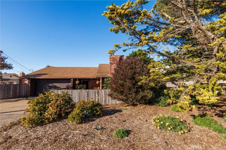 716 Woodland Drive, Los Osos, California 93402