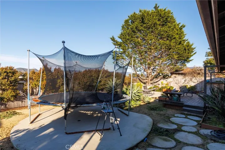 716 Woodland Drive, Los Osos, California 93402