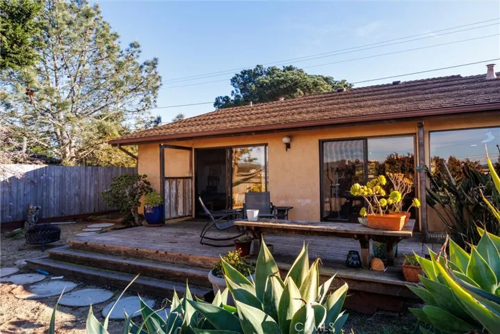 716 Woodland Drive, Los Osos, California 93402