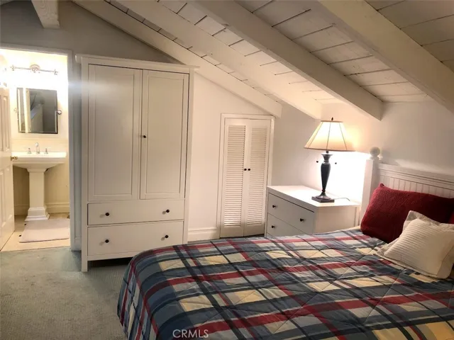 Upstairs Loft with bath in guest house.