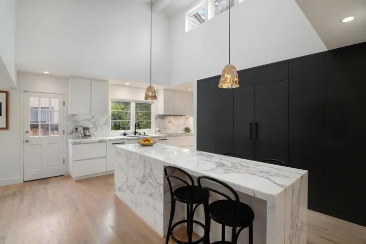 20633 Lomita Avenue, Saratoga, California 95070
