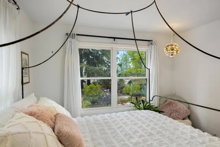 20633 Lomita Avenue, Saratoga, California 95070