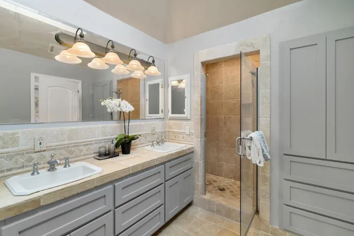 20633 Lomita Avenue, Saratoga, California 95070