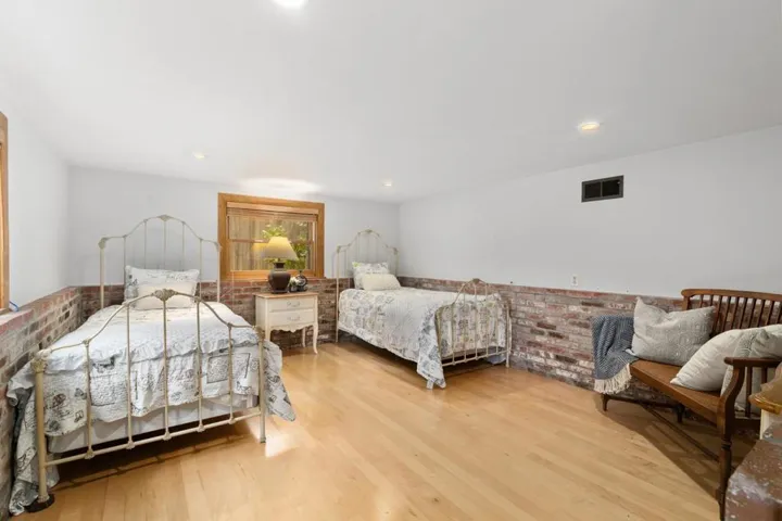 20633 Lomita Avenue, Saratoga, California 95070