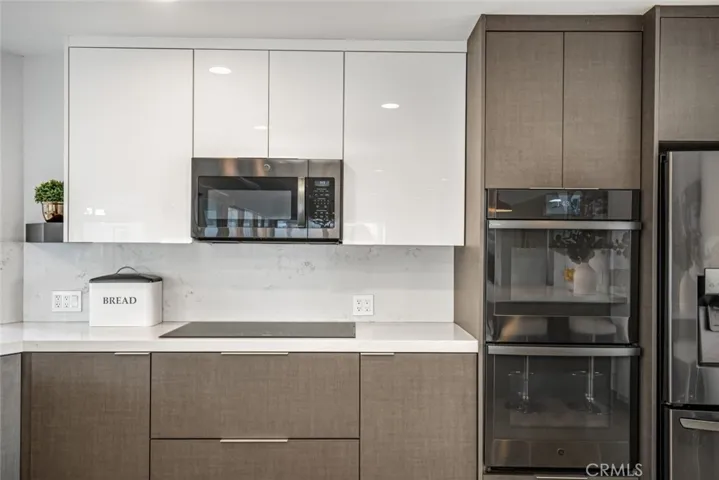 Beautiful modern cabinets in the kitchen.
