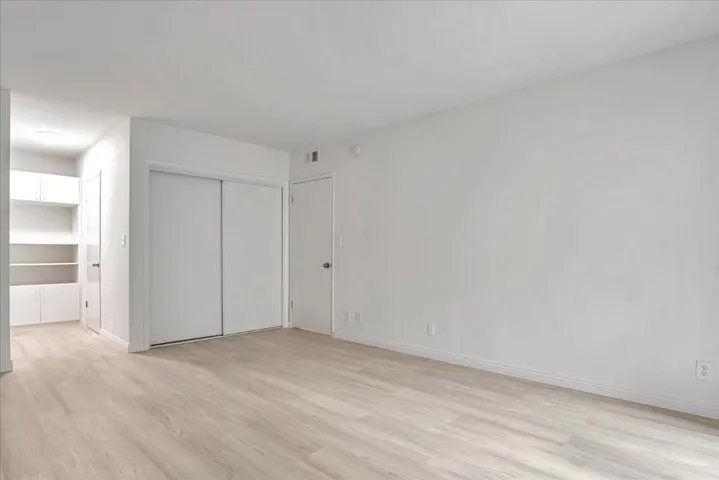 9520 W Olympic Boulevard 104, Beverly Hills, California 90212