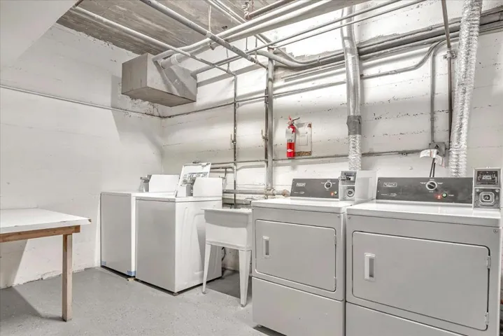 9520 W Olympic Boulevard 104, Beverly Hills, California 90212