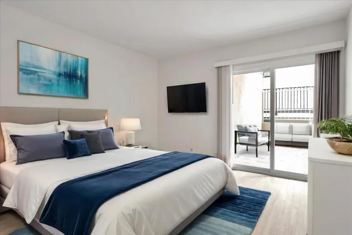 9520 W Olympic Boulevard 104, Beverly Hills, California 90212