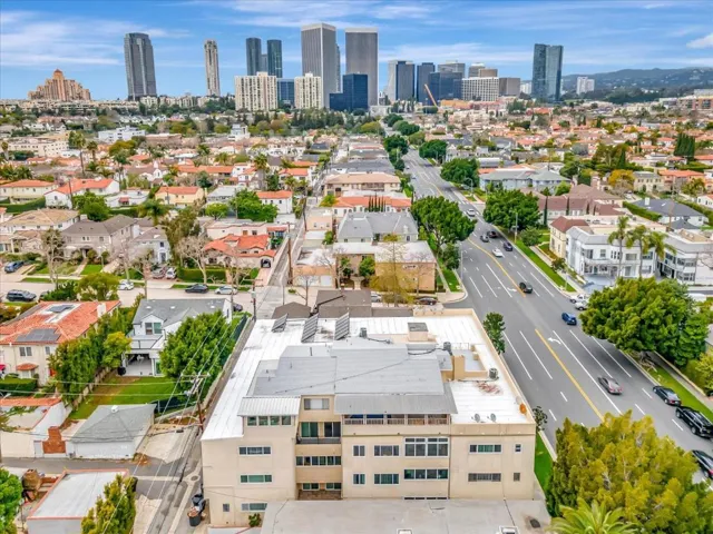 9520 W Olympic Boulevard 104, Beverly Hills, California 90212
