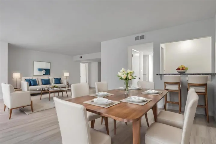 9520 W Olympic Boulevard 104, Beverly Hills, California 90212