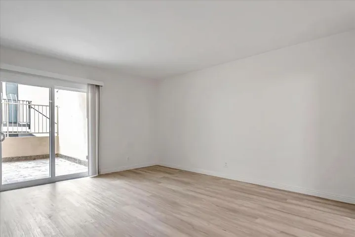 9520 W Olympic Boulevard 104, Beverly Hills, California 90212