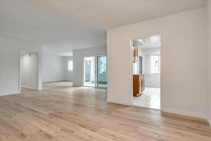 9520 W Olympic Boulevard 302, Beverly Hills, California 90212