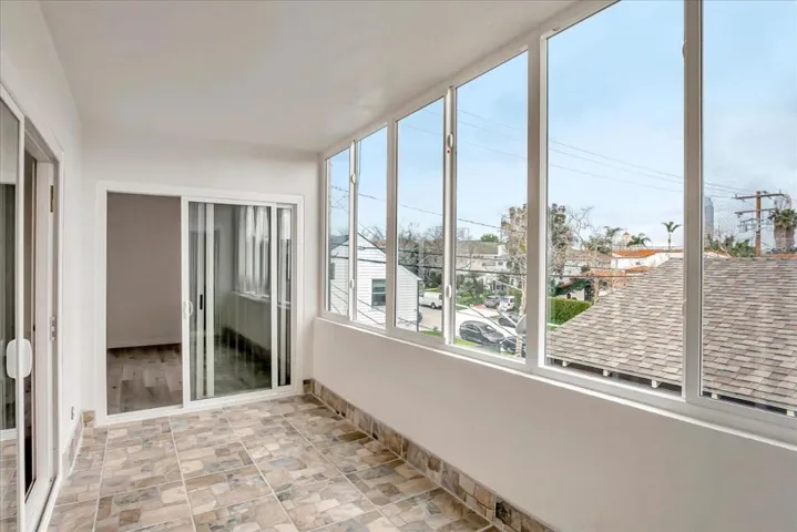 9520 W Olympic Boulevard 302, Beverly Hills, California 90212