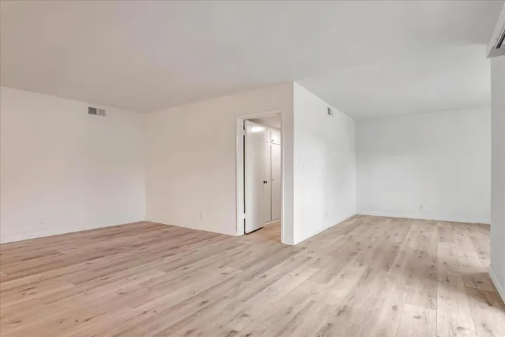 9520 W Olympic Boulevard 302, Beverly Hills, California 90212