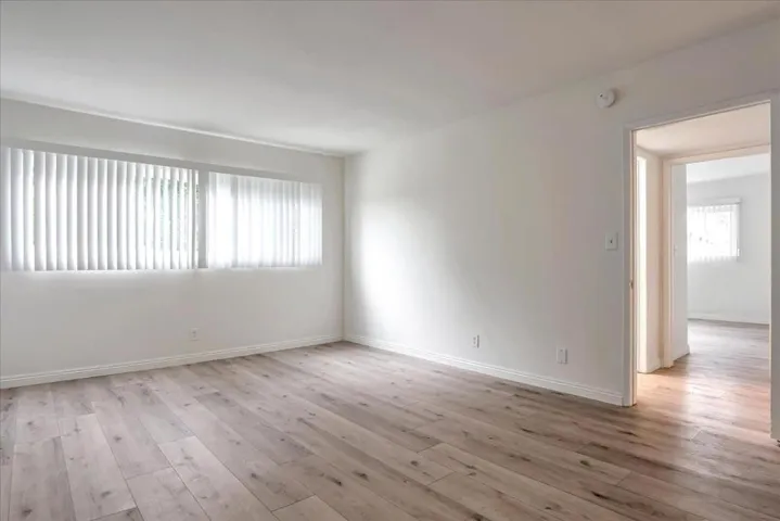 9520 W Olympic Boulevard 302, Beverly Hills, California 90212