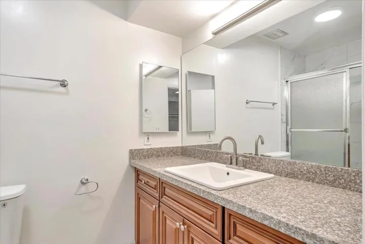 9520 W Olympic Boulevard 302, Beverly Hills, California 90212