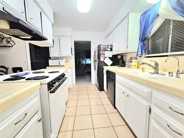 44550 3rd Street E, Lancaster, California 93535