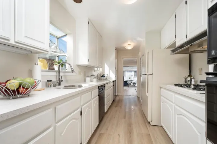 1724 Lake Street, San Mateo, California 94403