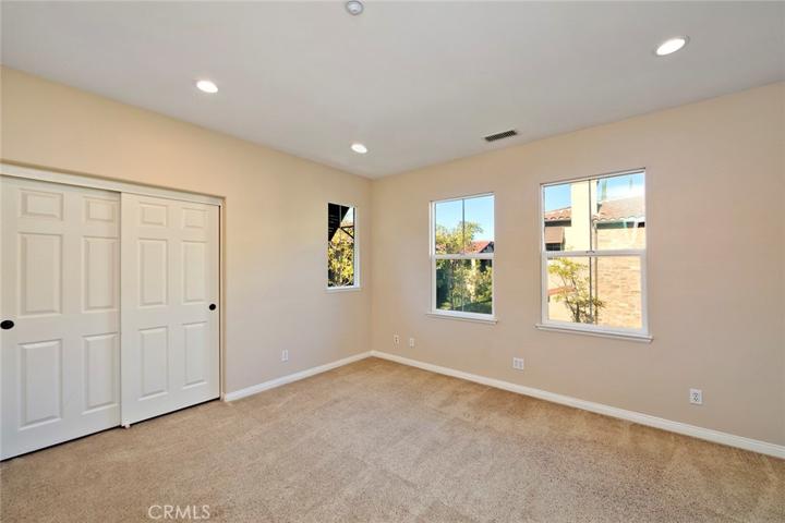 128 Roadrunner, Irvine, California 92603
