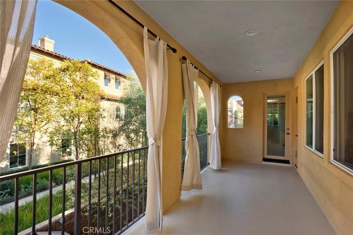 128 Roadrunner, Irvine, California 92603