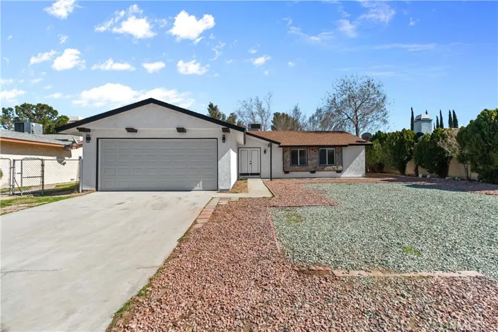 13765 Deauville Drive, Victorville, California 92395