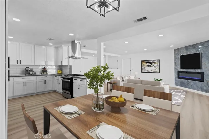 13765 Deauville Drive, Victorville, California 92395