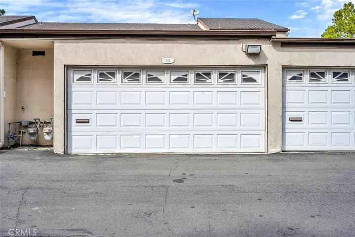 2 car garage.