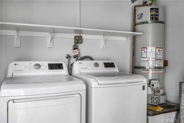 Newer washer/dryer.