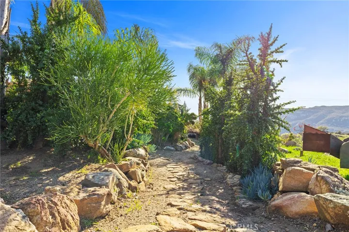 38054 Lost Horizon Drive, Pala, California 92059