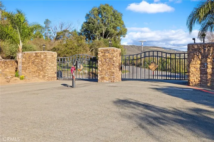 Rancho Heights gate