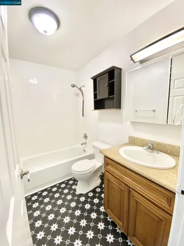 222 Piedmont Ln, Pittsburg, California 94565