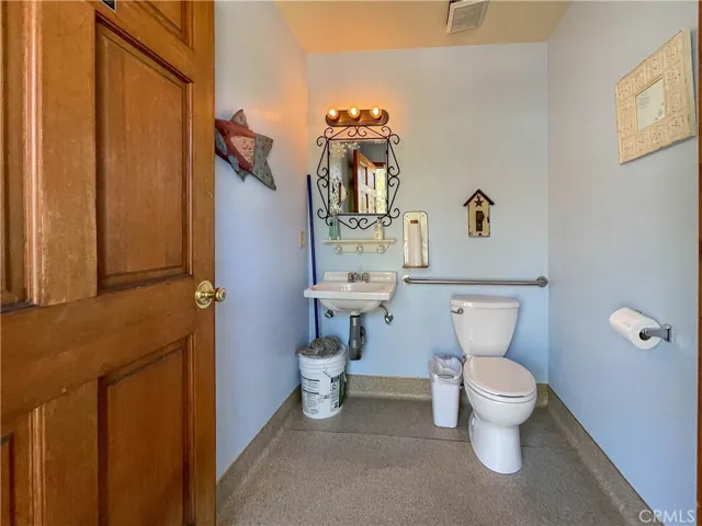 Common Bathroom