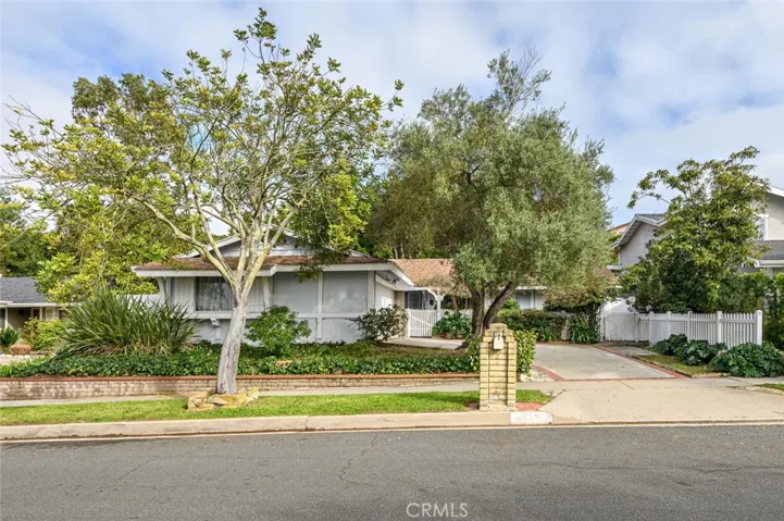 28210 Lomo Drive, Rancho Palos Verdes, California 90275