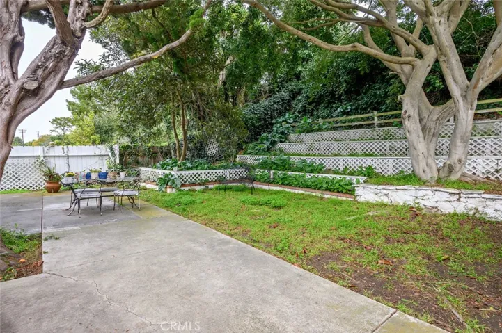 28210 Lomo Drive, Rancho Palos Verdes, California 90275
