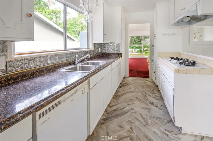 28210 Lomo Drive, Rancho Palos Verdes, California 90275