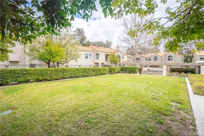 22320 Mission Circle 92, Chatsworth, California 91311