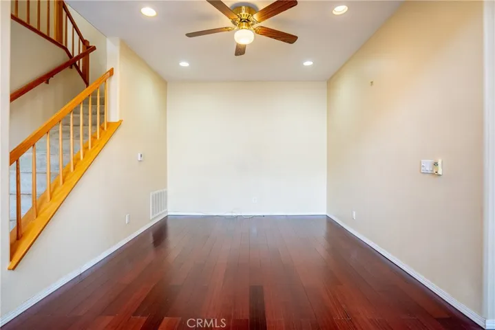 22320 Mission Circle 92, Chatsworth, California 91311