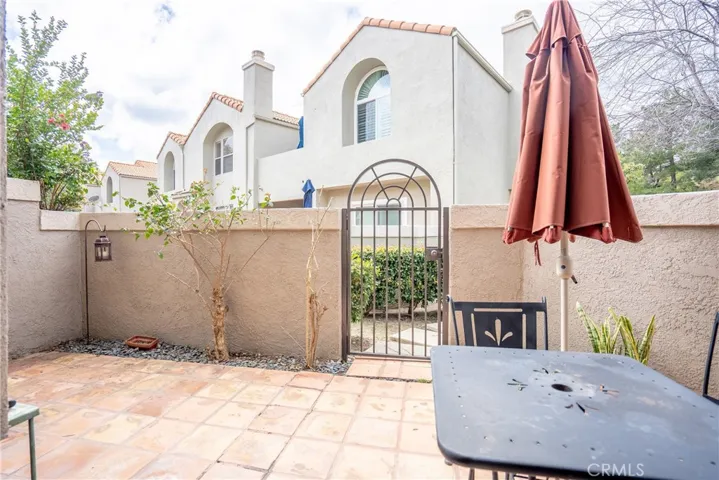 22320 Mission Circle 92, Chatsworth, California 91311