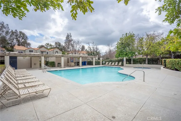 22320 Mission Circle 92, Chatsworth, California 91311