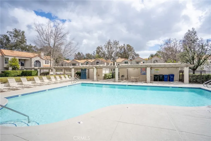 22320 Mission Circle 92, Chatsworth, California 91311
