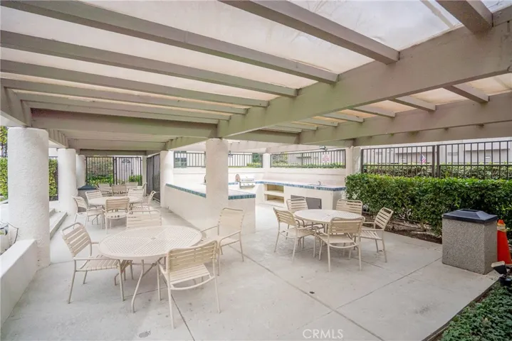 22320 Mission Circle 92, Chatsworth, California 91311