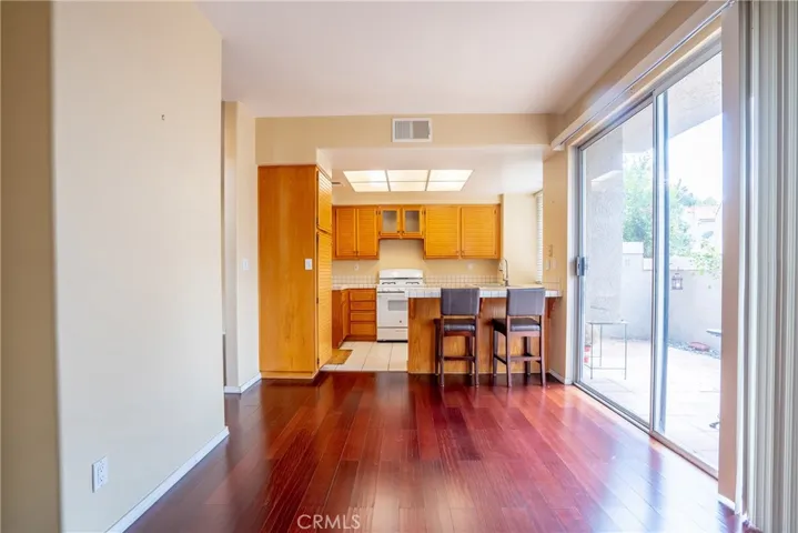 22320 Mission Circle 92, Chatsworth, California 91311